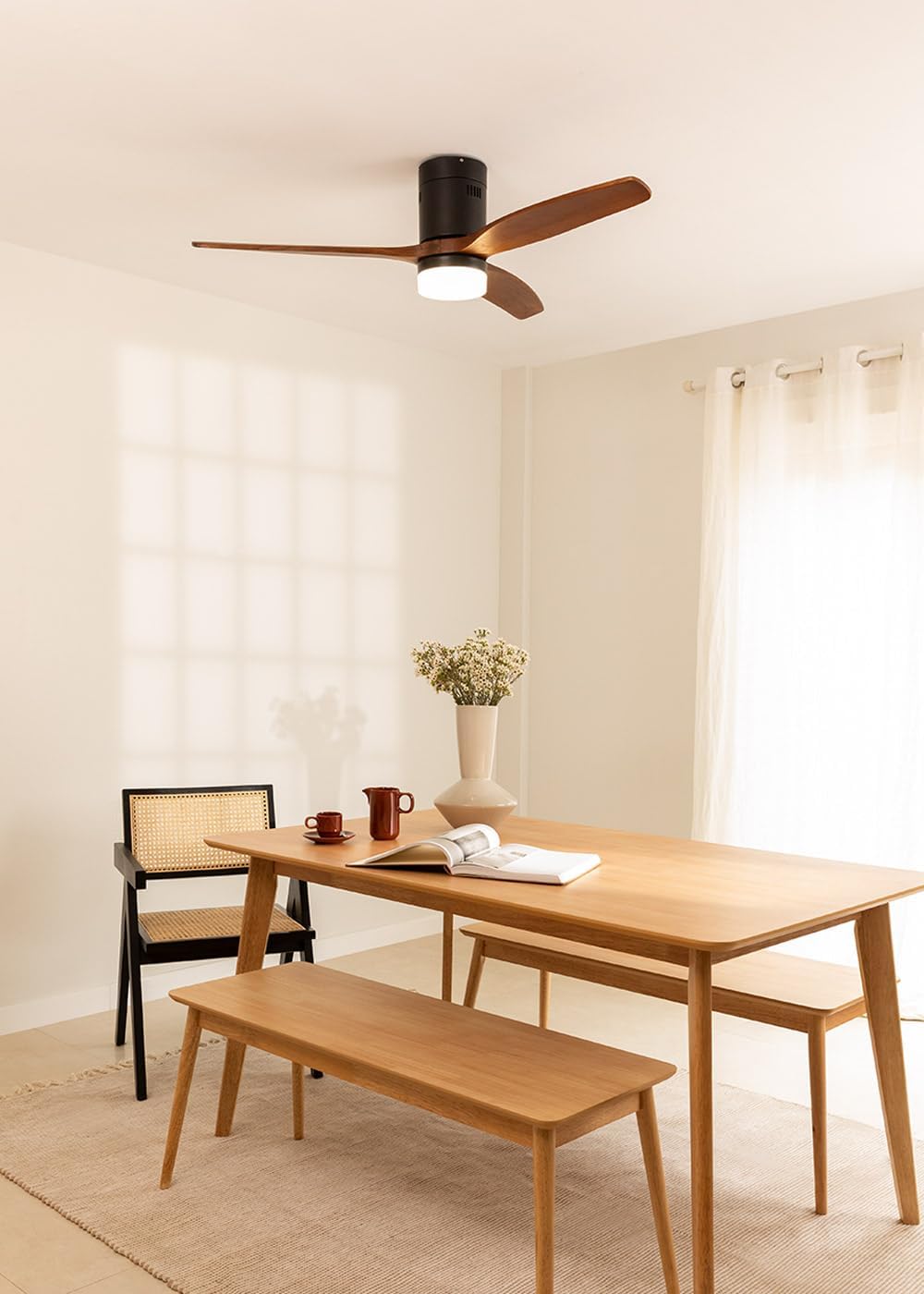 CREATE / WINDCALM/Deckenventilator mit Beleuchtung und Ferbedienung, schwarzer Sockel mit dunklen Ho