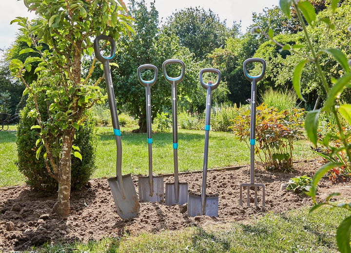 Gardena ErgoLine Damen-Spaten: Gartenspaten aus Qualitätsstahl zum Umgraben und Ausheben, mit Tritts