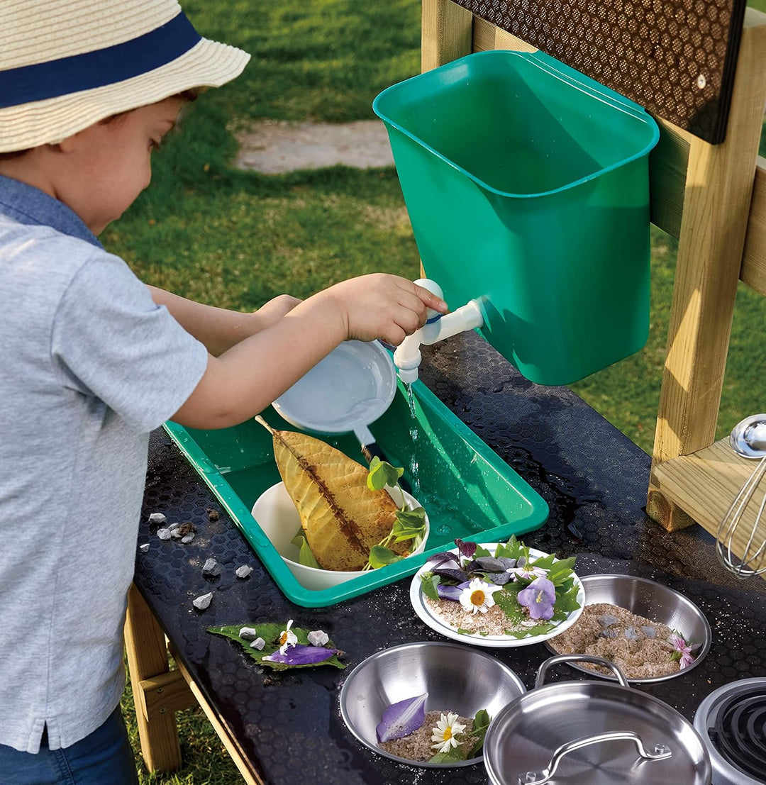 Hape Nature Fun Outdoor Spielküche - mit viel Zubehör aus Holz und pflanzlichem Kunststoff, Matschkü