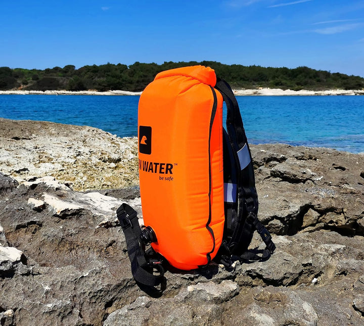 OPENWATER aufblasbare Schwimmboje und 3-in-1-Rucksack — grosse Boje mit Trockentasche für Dinge 28L