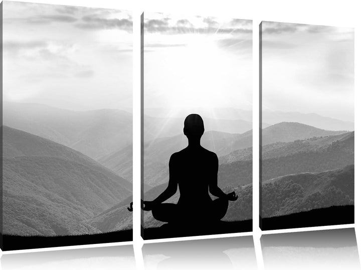 Pixxprint Meditierender Mensch in den Bergen als Leinwandbild/Grösse: 3 Teilig (120x80 cm) cm/Wandbi