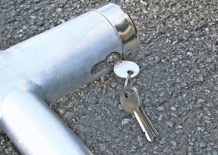ARCO SRL 3-Fuss-Standard-Parkbügel - Parkplatzsperre, umlegbar, mit Zylinderschloss, 1 Stück, ARS300