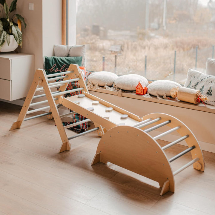 mamabrum Indoor Spielplatz Aus Holz Für Kinder – Pikler Dreieck, Kletterbogen, Rutsche Beidseitig –