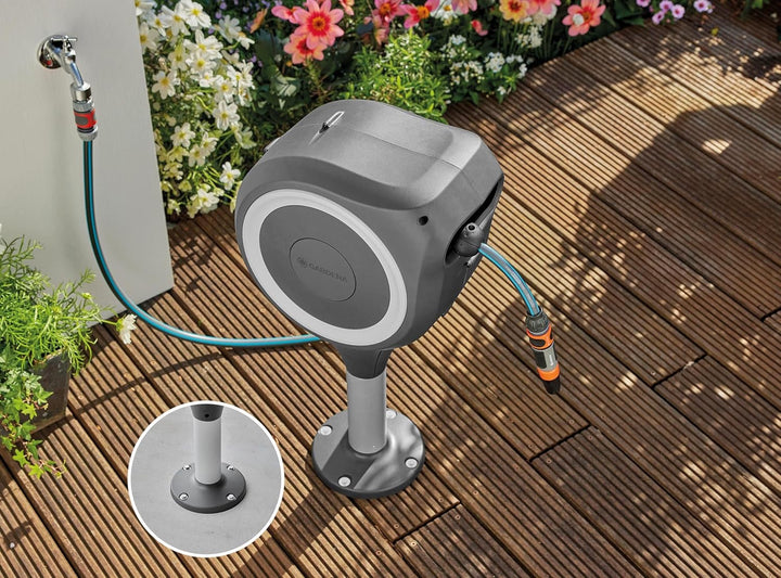 GARDENA Garten-Schlauchbox RollUp M (weiss) 20 m, Schwenkbare Schlauchbox, integrierte Schlauchführu