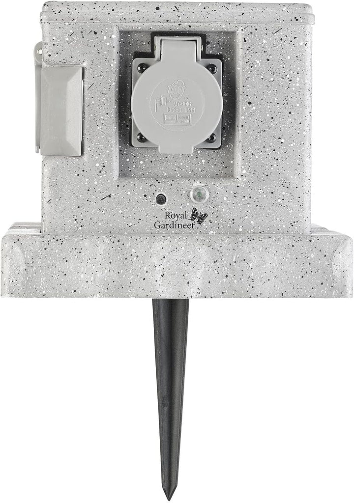 Royal Gardineer Steckdosenstein: 4-fach-WLAN-Garten-Steckdose, App, Sprachbefehl, 16 A, 3.680 W, IP4