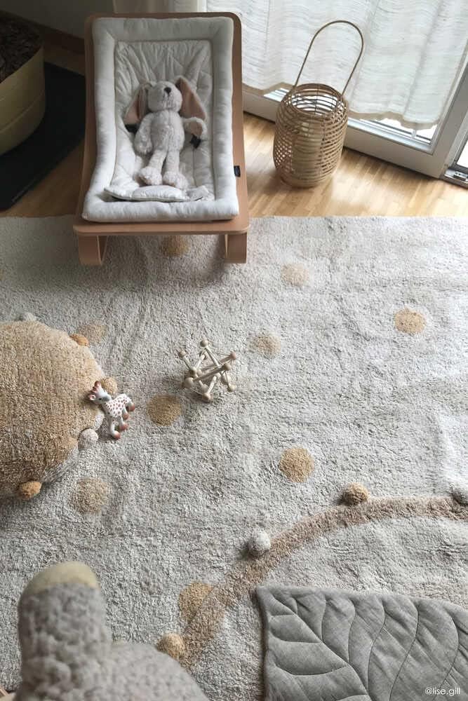 Lorena Canals Maschinenwaschbarer Teppich Hippy Dots Natural - Honey 100% natürliche Baumwolle Base: