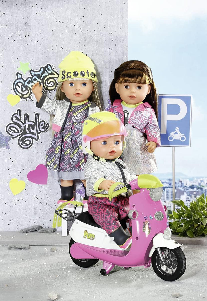 BABY born Deluxe Scooter Outfit, buntes Puppenkleid mit Jacke, Mütze und Stiefeln für 43 cm Puppen,