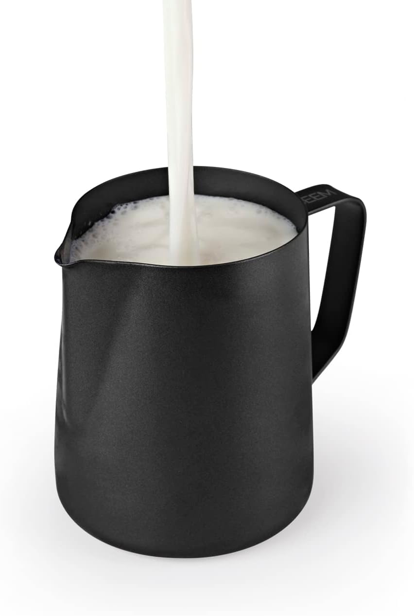 BEEM Milchkännchen – 500 ml | Edelstahl | Zum Aufschäumen von Milch | Tropffreier Ausguss | Für Sieb