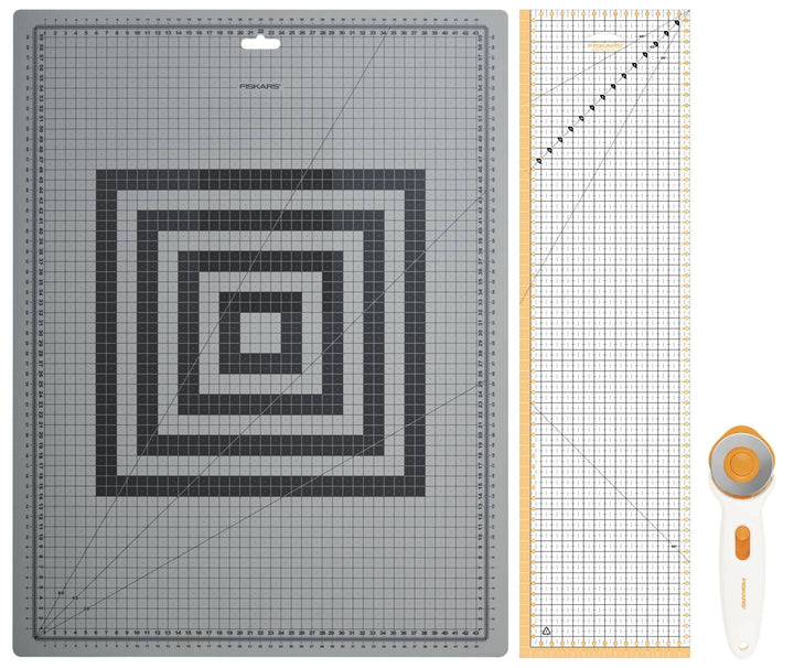 Fiskars Näh-Starterset, Rollschneider mit Ø 45 mm, Selbstheilende A2-Schneidematte (45 x 60 cm / 18