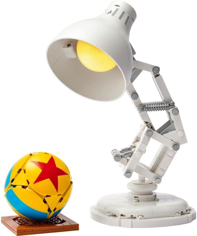 LEGO Ideas | Disney Pixar Set - Spielset mit Schreibtischlampe zum Bauen - Spielzeug für Erwachsene
