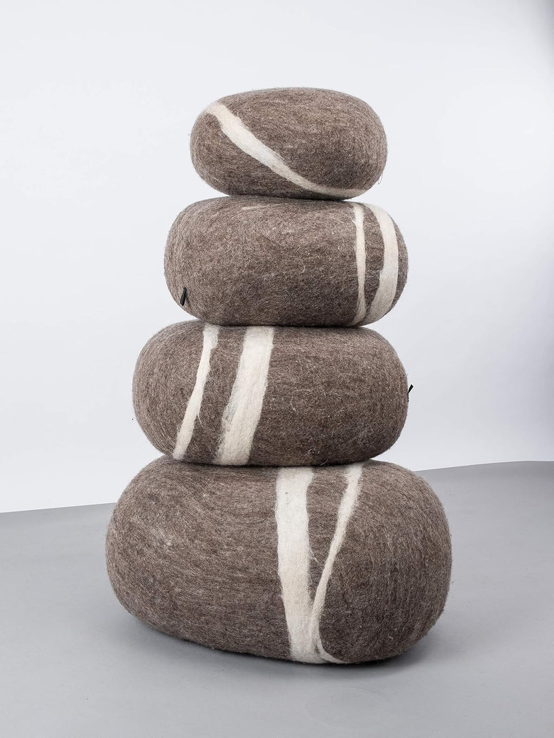 Alwin - Filz Kieselstein, Meditationskissen, Yogakissen, Dekokissen, Pouf, hellbraun rund - Grösse S