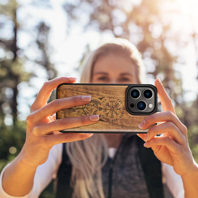 Carveit Holz Cover für iPhone 15 Pro hülle, Kompatibel mit Magsafe Silikon Stossfeste Cover, Magneti