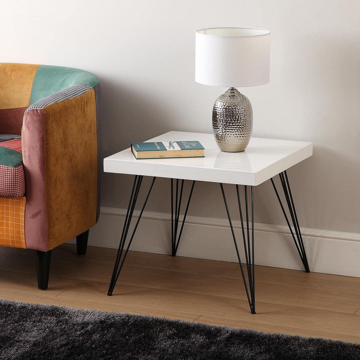 Versa Denver Beistelltisch für das Wohnzimmer, Schlafzimmer oder die Küche. Moderner, niedriger Tisc
