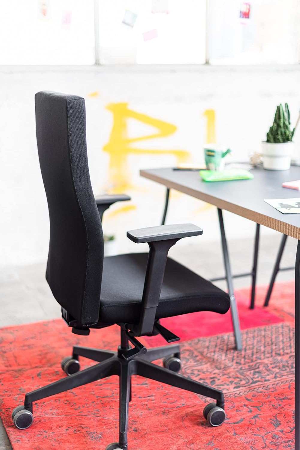 Trendoffice to-Strike Comfort sk 9248 | ergonomischer Bürostuhl | gepolstert | schwarz | mit Armlehn