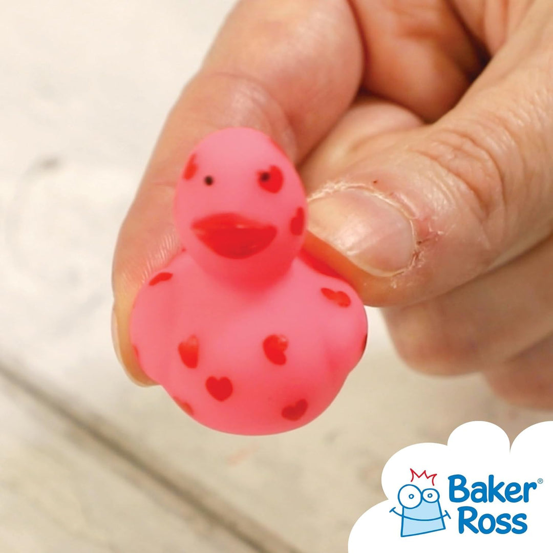 Baker Ross AF217 Mini-Herz, schwimmende Gummienten (6 Stück), perfekter Partygeschenk-Taschenfüller