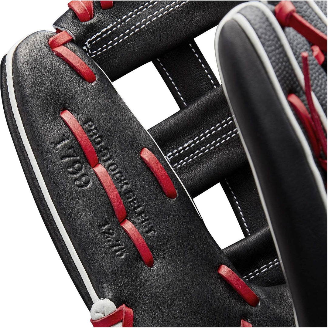 Wilson A2K Baseballhandschuh-Serie Linke Hand Wurf Outfield SuperSkin Handschuh, 32,4 cm, Schwarz/Br