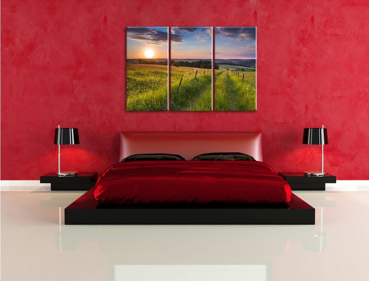 Pixxprint Bergwiese im Sonnenaufgang als Leinwandbild/Grösse: 3 Teilig (120x80) cm/Wandbild/Kunstdru