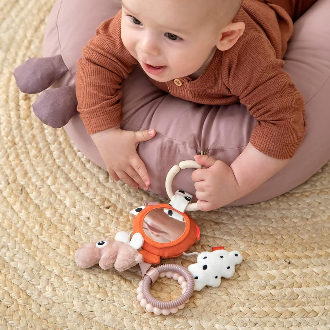 Done by Deer To Go activity mirror Happy clouds - Activity-Spiegel mit Rassel, Ozzo-Stofftier, weich