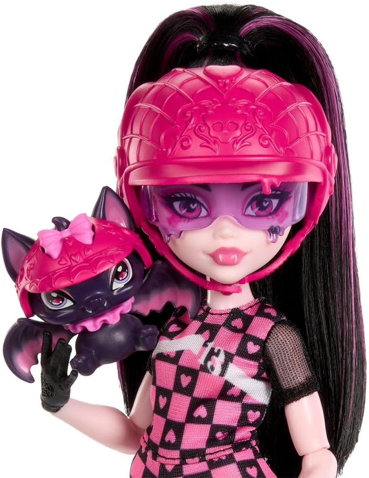 Draculaura und Sein Monster Scooter hig