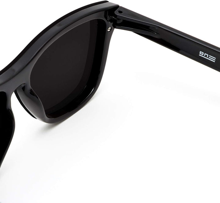HAWKERS Herren One Hybrid Sonnenbrillen Carbon Schwarz · Dunkel, Carbon Schwarz · Dunkel