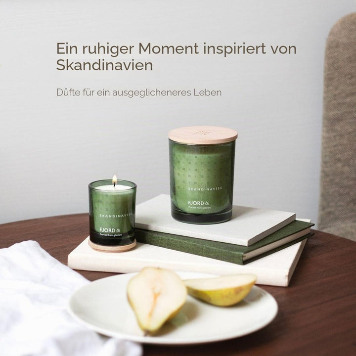 Skandinavisk FJORD Mini Duftkerze. Duftnoten: Apfel- und BirnenbluÌˆte, ObstgartenfruÌˆchte und rote