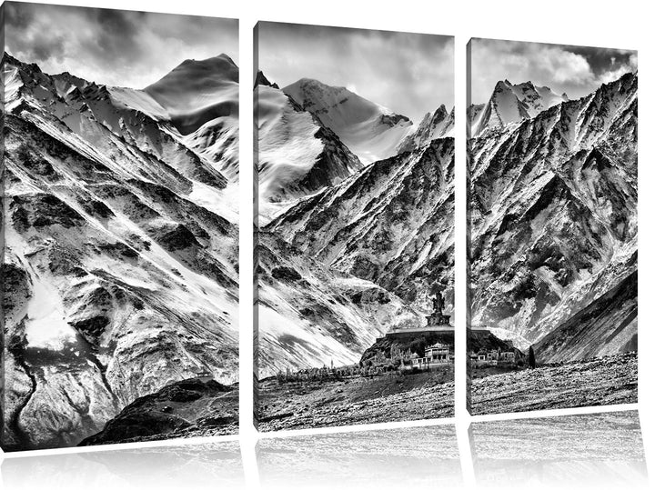 Pixxprint Monocrome, Einsamer Tempel an verschneiten Bergen in Tibet 3-Teiler Leinwandbild 120x80 Bi