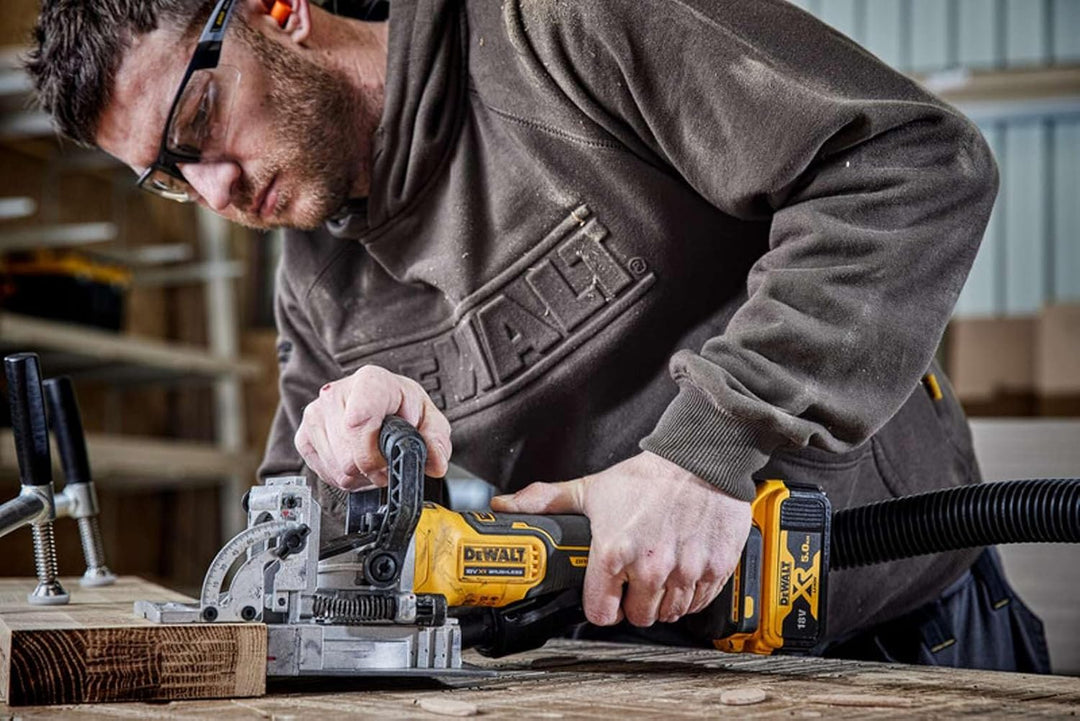 DEWALT - Lamellenfräse 18V XR Brushless + 2 Akkus 5Ah + Ladegerät + Koffer T-STAK - Dewalt - DCW682P