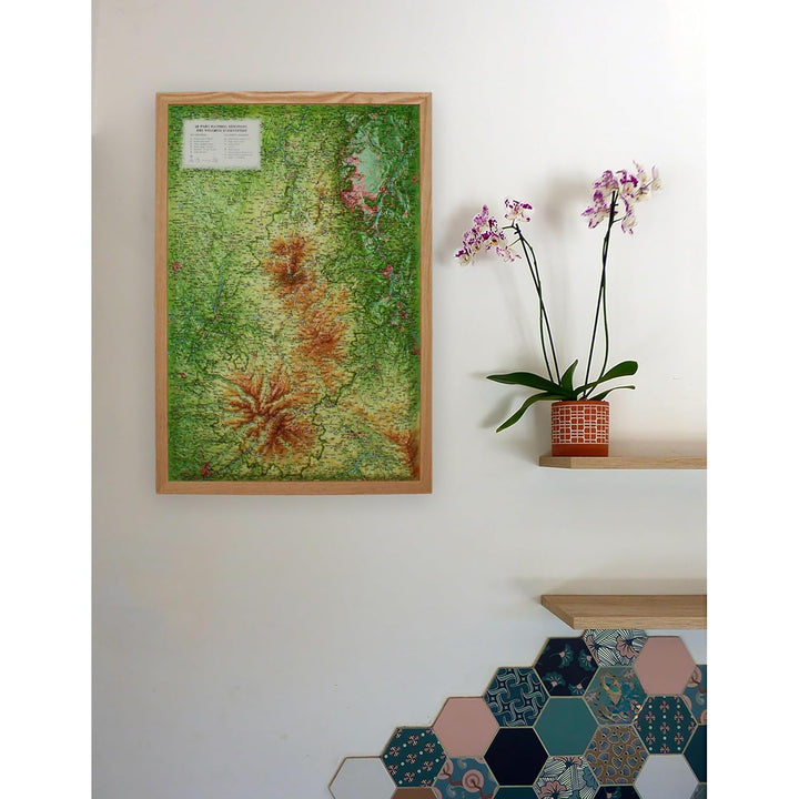 CARTE EN RELIEF DU PARC NATUREL REGIONAL DES VOLCANS D'AUVERGNE: CARTE EN RELIEF DU PARC NATUREL REG