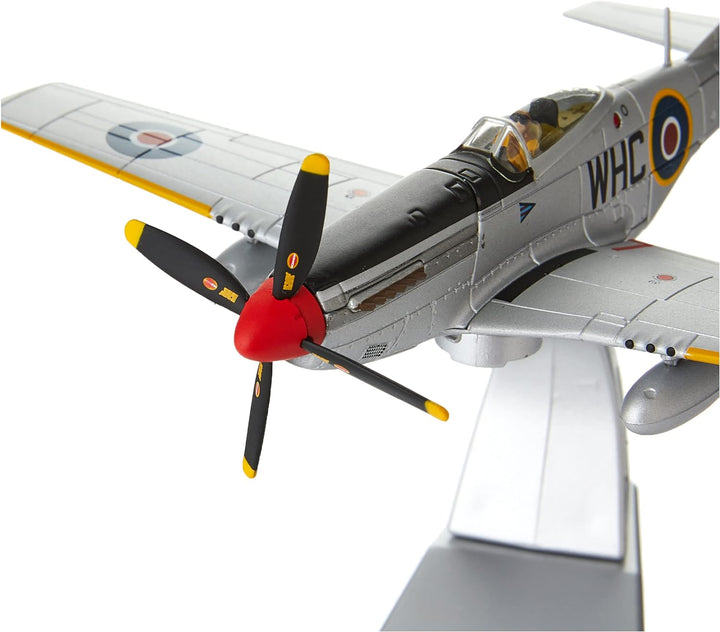 North American Mustang Mk.IV, KH790/WHC Werner Christie, No.150 Wing, RAF Hunsdon, Frühling 1945
