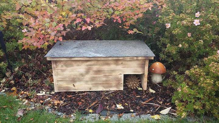 Igelhaus Igelschutz geflammt Dachpappe handgemacht Gratis Stroh 60x40x22cm