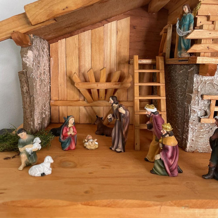 Handgefertigte Weihnachtskrippe aus Holz mit handbemalten Figuren I Tisch Krippe I Weihnachten I Grö