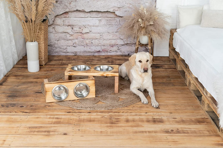Woodworms Futterstation mit 2x 800ml Edelstahlnäpfen, handgemachte Echtholz Hundebar, Hundenapf für