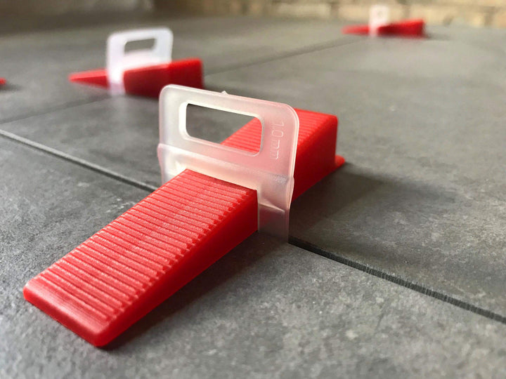 500 Stück 1mm Das GÜNSTIGE Fliesen Nivelliersystem Zange Keile Zuglaschen einzeln oder im Set 1mm 1,