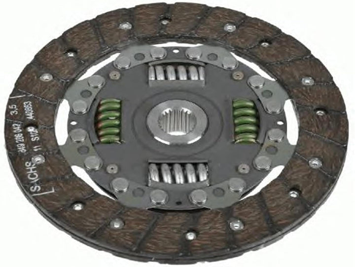 SACHS Kupplungssatz 3000 286 001, OE-Qualität, Kupplungssatz-Austausch beim Auto