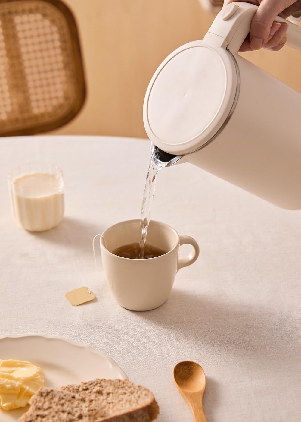 CREATE/KETTLE STUDIO PRO/Elektrischer Wasserkocher 1L Cremeweiss/Temperaturregelung, Warmhaltefunkti