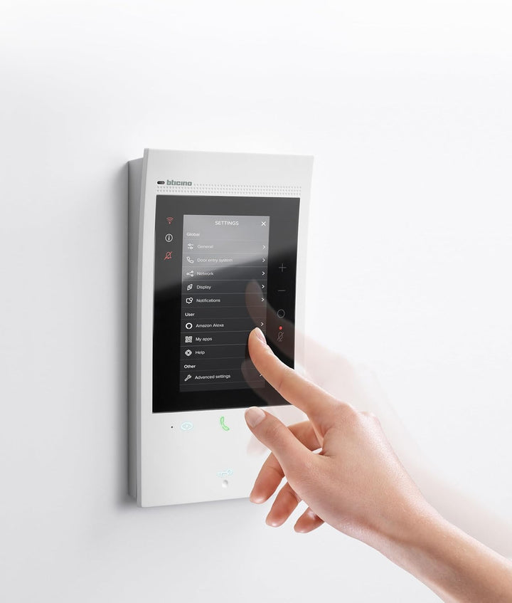 BTICINO, Flex‘ONE-Set Classe 300EOS with Netatmo + Linea 3000 mit Hörgeräteschleife, erste smarte Wi