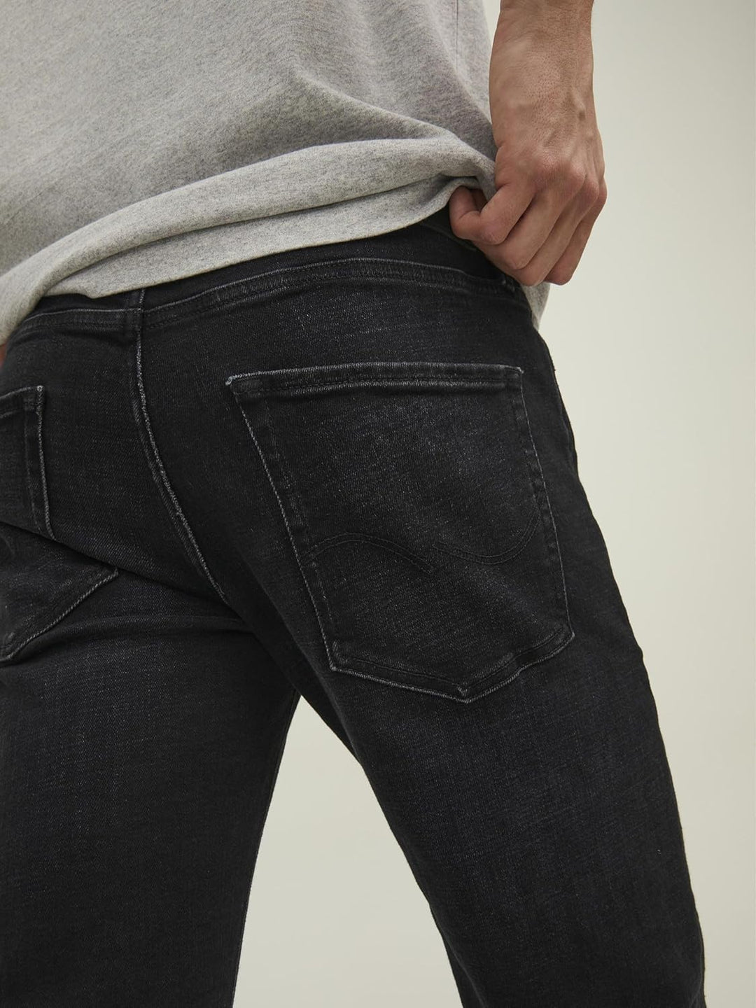 JACK &amp; JONES Male Tapered Fit Jeans JJIMIKE JJORIGINAL JJ 111 NOOS Tapered Fit Jeans 28W / 30L Black
