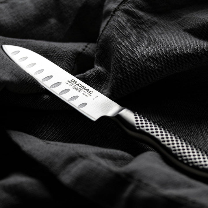 Global Knives GS-57 Santokumesser mit 11 cm Klinge, CROMOVA 18 Edelstahl