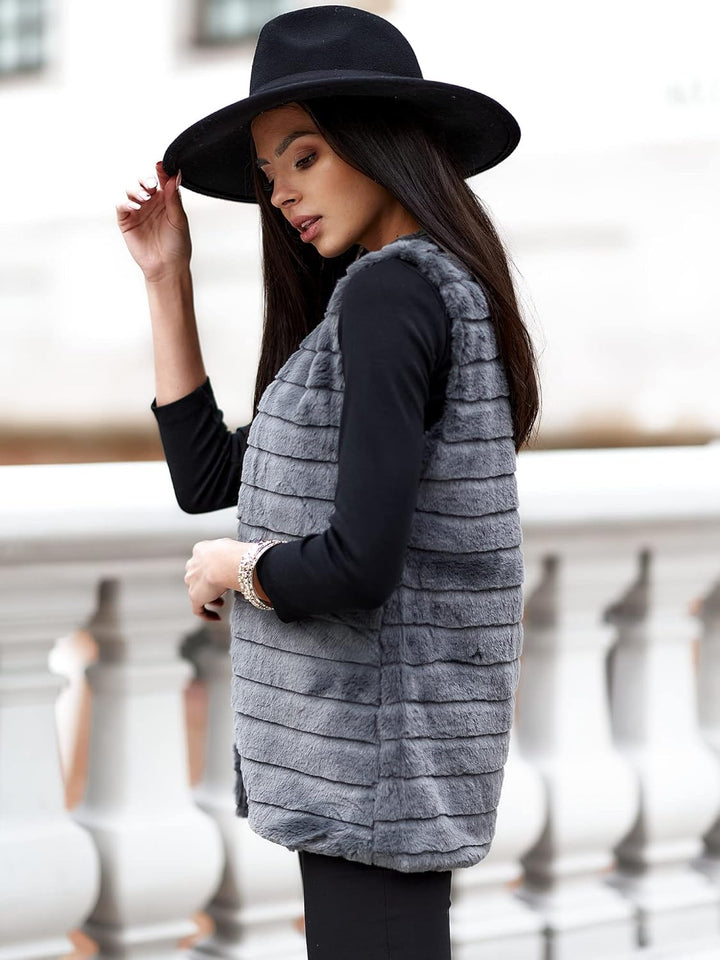 Och Bella Weste für Damen, Weich und Flauschig, Kurze Fellweste, Perfekt für Kältere Tage, Stylische