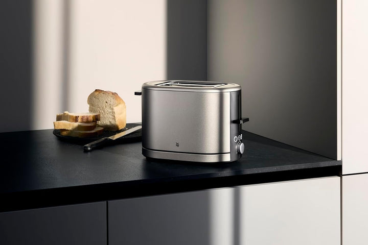WMF Lono Silk Toaster 2 Scheiben, Edelstahl Doppelschlitz Toaster mit XXL-Brötchenaufsatz, 7 Bräunun