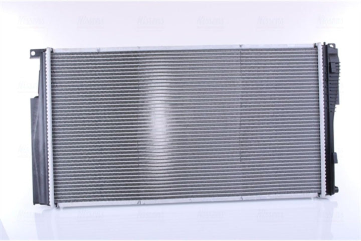 Nissens 60815 Kühler, Motorkühlung
