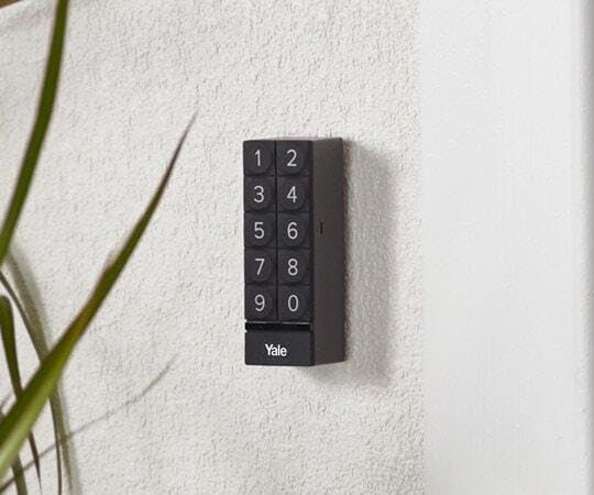 Yale Smart Keypad (05/301000/BL) – Schwarze Digitale Smart Lock-Tastatur für Linus mit One-Touch-Ver