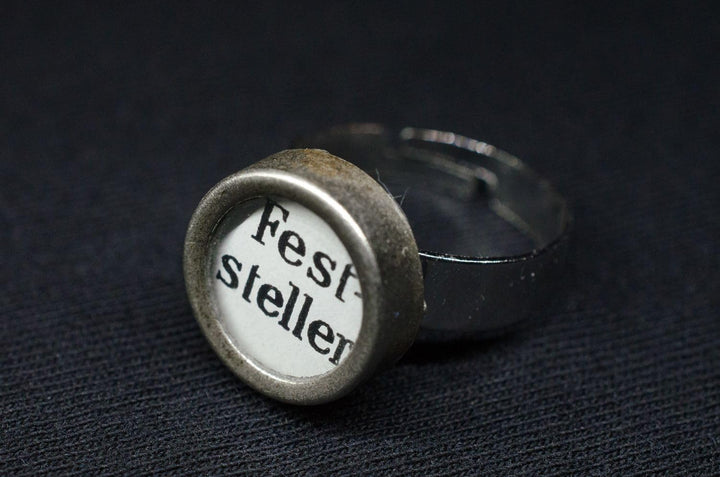 Miniblings Ring Feststeller Schreibmaschinentaste Vintage Upcycling weiss - Handmade Modeschmuck I F