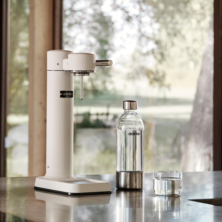 Aarke Carbonator 3, Premium Wassersprudler aus Edelstahl mit Aarke Flasche, Mattweiss Finish, Mattwe