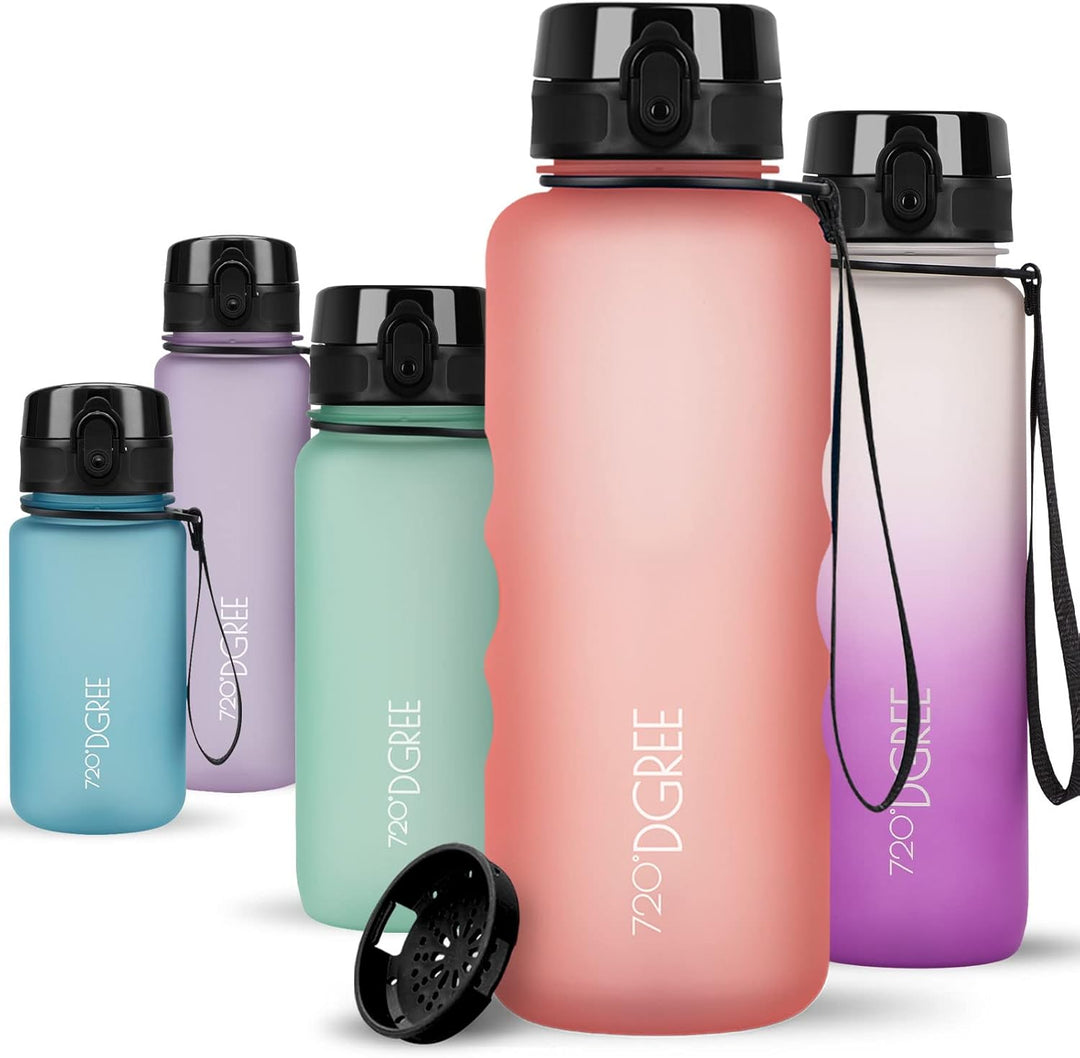 720°DGREE Trinkflasche 1,5 Liter “uberBottle“ softTouch +Sieb - BPA-Frei - XL Wasserflasche für Gym,