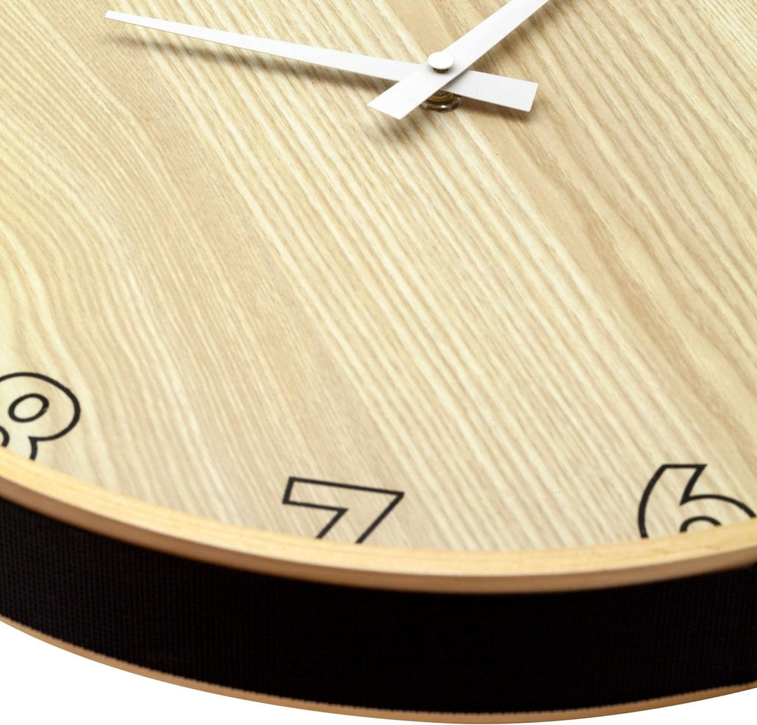 NeXtime 3234ZW Dsigner Holz Wanduhr, schwarzes Dekoband zum Aufhängen der Uhr