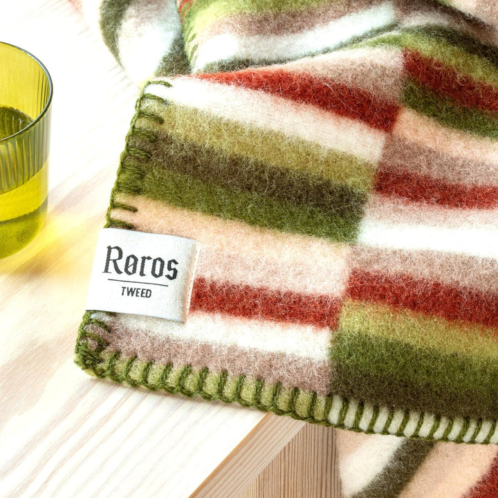 RØROS TWEED - Ida - Wolldecke aus norwegischer Lammwolle - Design von Anderssen & Voll - Deckenmasse
