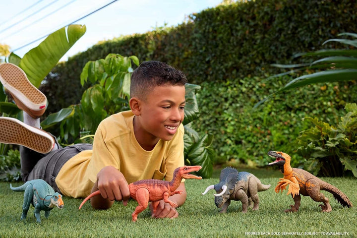 Mattel Jurassic World: Die Wiedergeburt Wild Roar Dinosaurierspielzeug, Aucasaurus mit steuerbarem B