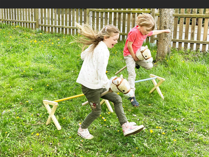small foot Cavaletti Hindernis-Set für Kinder aus Holz, Spring-Hürden für den Garten, für Pferde-Fan