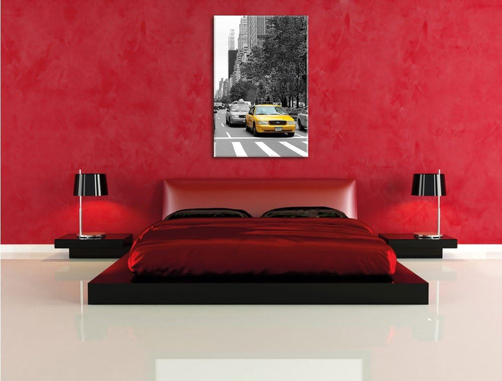 Pixxprint Taxis in New York Schwarz-Weiss als Leinwandbild/Grösse: 100x70 / Wandbild/Kunstdruck/fert